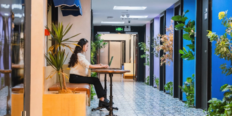  深圳华强北共享办公！初创团队的一站式“创业加速器”